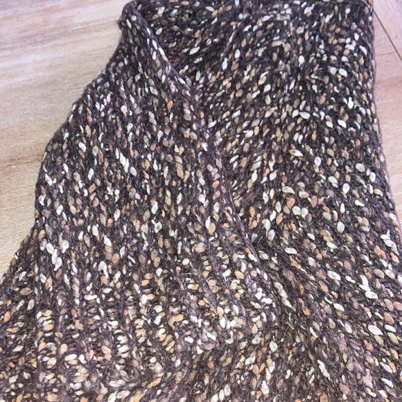 🛍️🛍️ 3 for $5 Cute nubby sweater - Picture 5 of 9